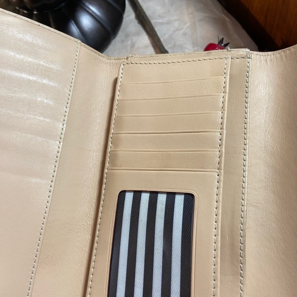 Kate Spade matching purse and wallet - Picture 5 of 8